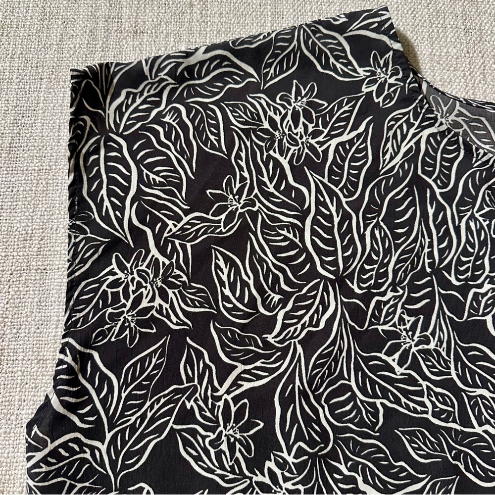 TORRID Island Silk Dolman Cross Back Crop Top Whimsical Sleek Chic Wmn 1X 14 16 - Picture 5 of 16